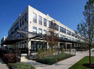 1069 W 14th Pl UNIT 304, Chicago, IL 60608