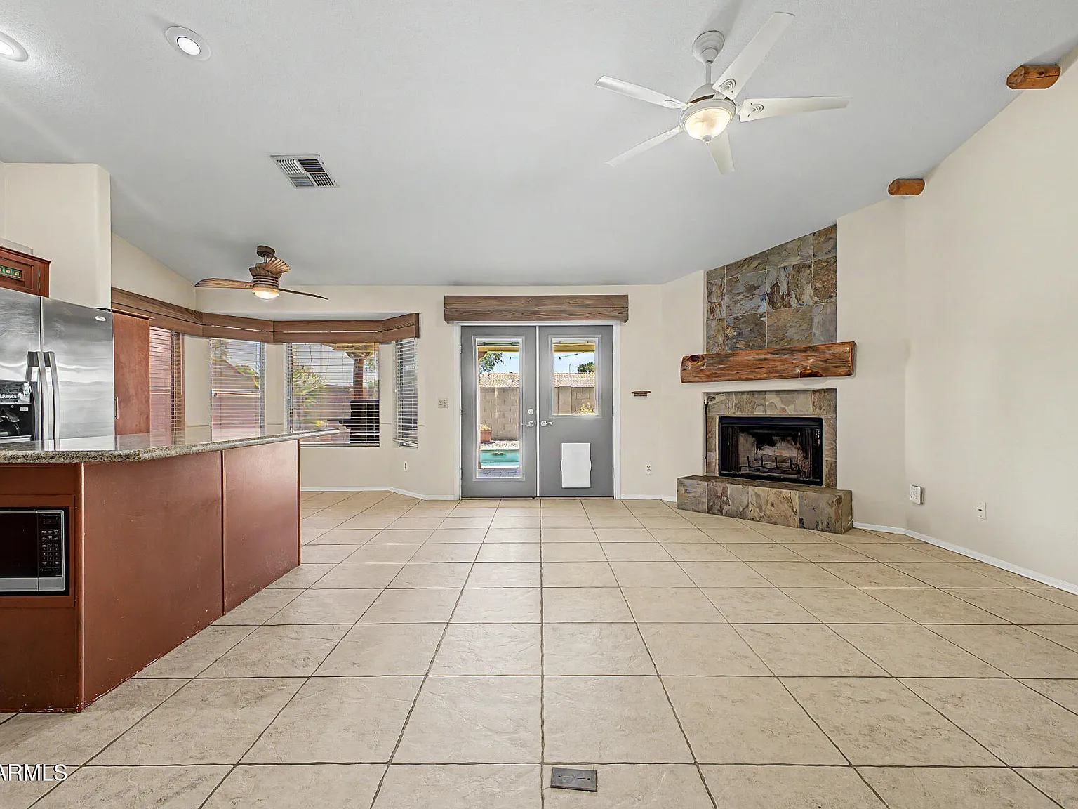 4 bed, 2.0 bath, 1682 sqft, $2,495 — Photo 4