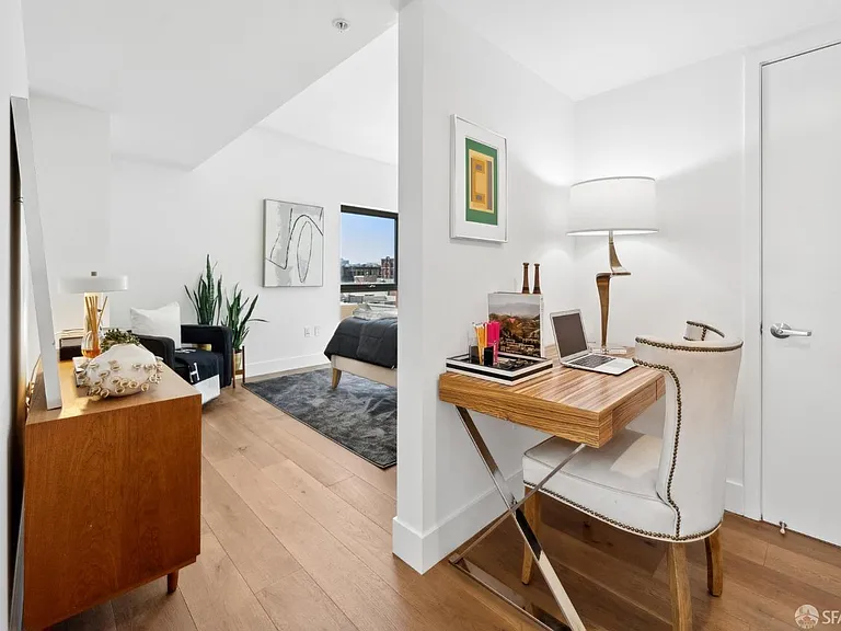 72 Townsend St #806 — Photo 8