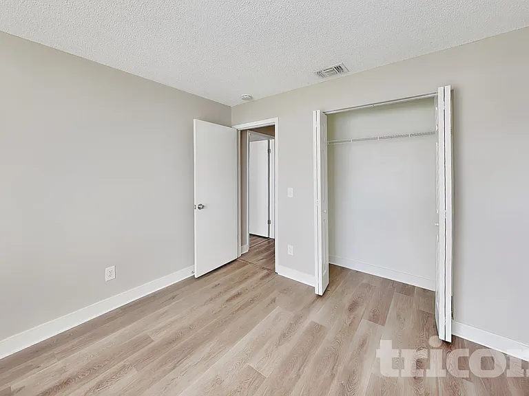 1020 Red Oak Cir — Photo 7
