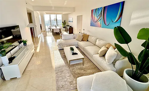 15901 Collins Ave Photo 1