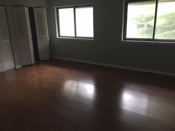 3rd image of 18420 Point Seneca Pl