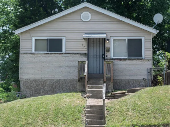 870 Elias Ave, Saint Louis, MO 63147
