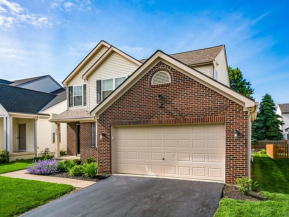 3rd image of 736 Sanville Dr