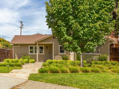 568 Gabilan St, Los Altos, CA, 94022