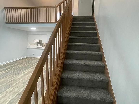 4th image of 11 Dorchester Ct