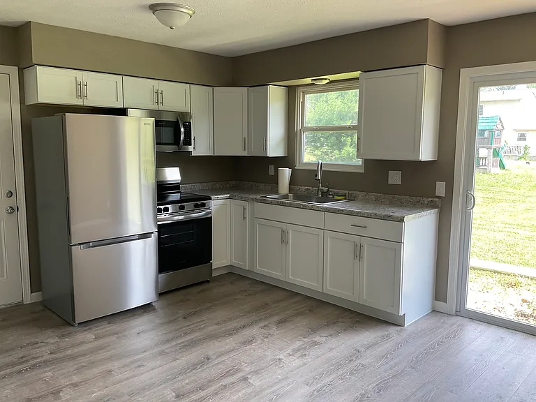 1841 Lakeview Dr #1 — Photo 10