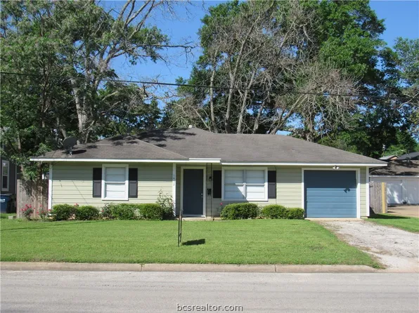 1402 S Austin St, Brenham, TX 77833