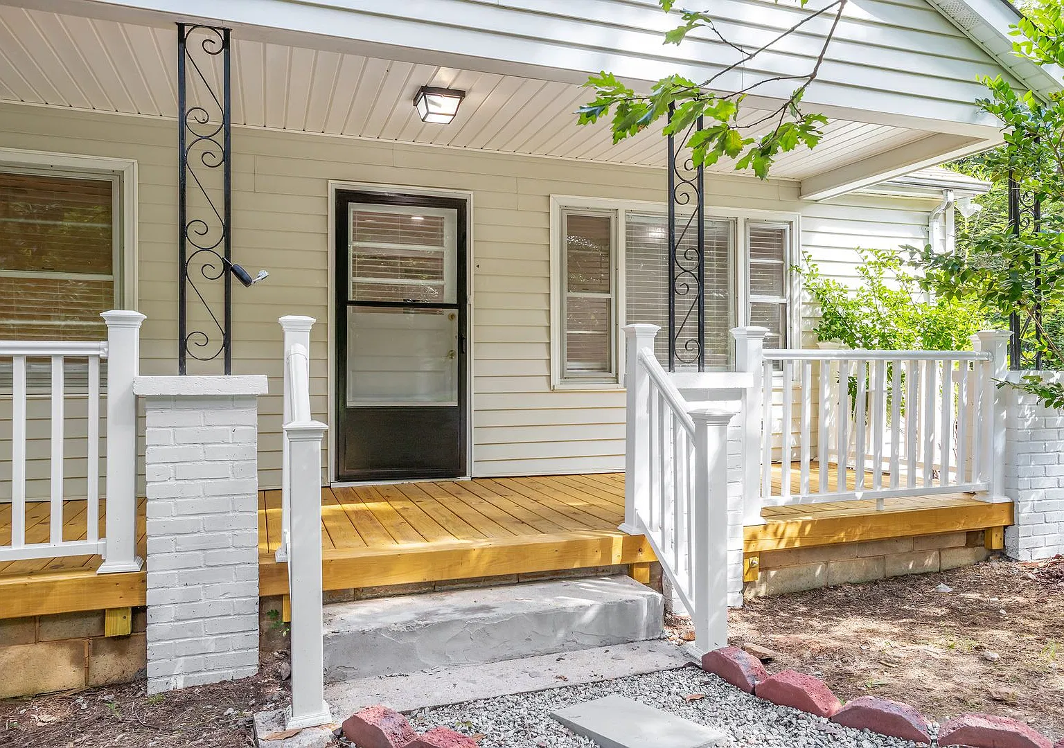 Cozy 2bed/1bath in Wake Forest — Photo 1