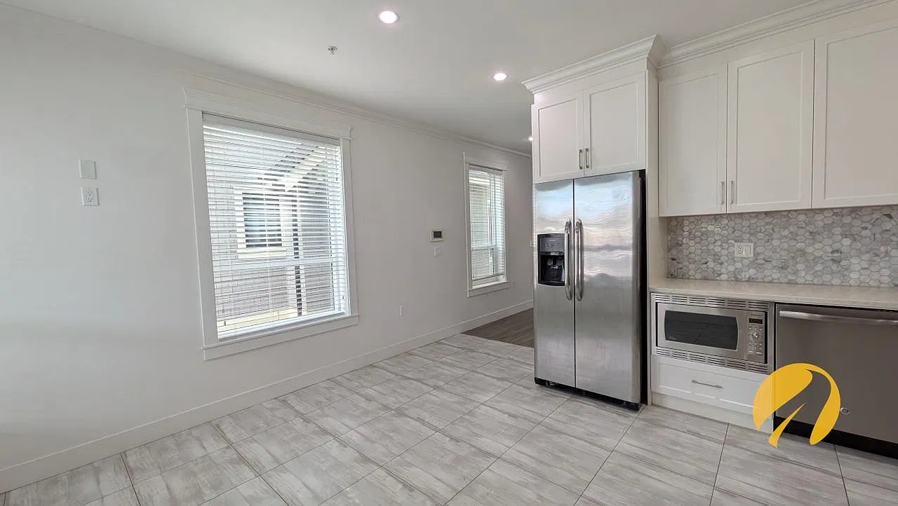 4 bed, 2000 sqft, $4,495 — Photo 3