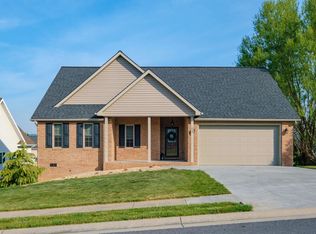 610 Jade Ct, Broadway, VA 22815