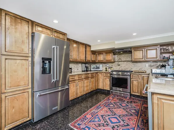 2763 East 65th Street image 7 of 30