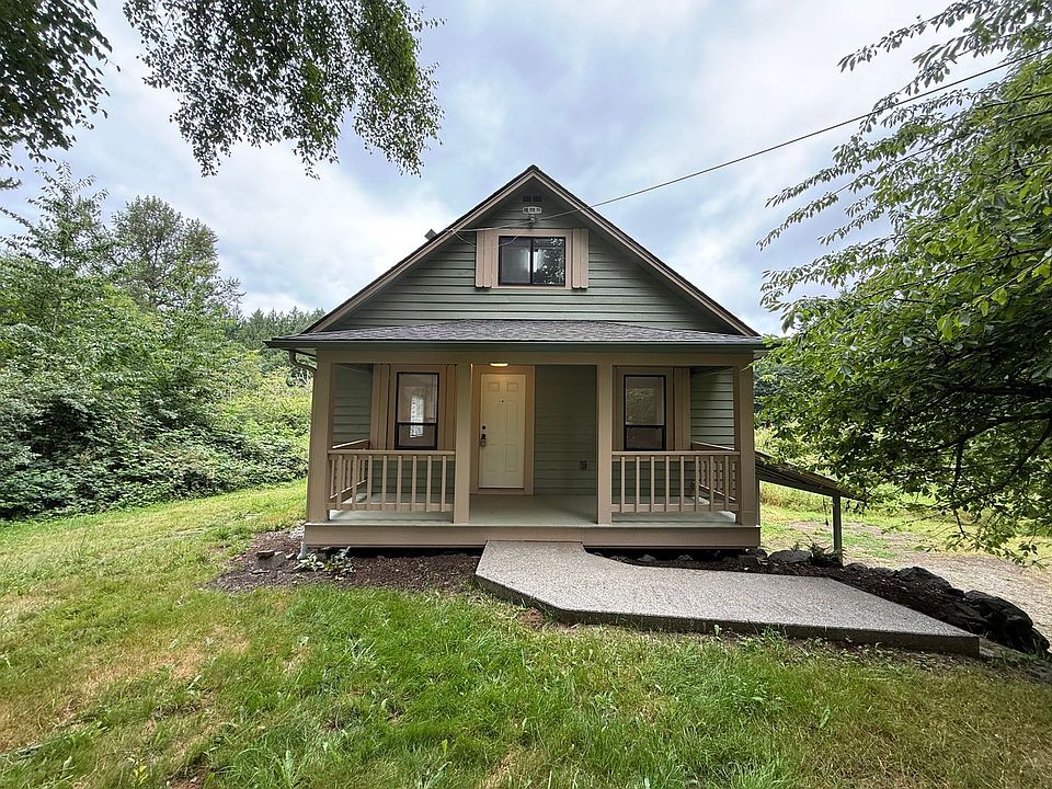 1st image of 31018 3rd Ave NE