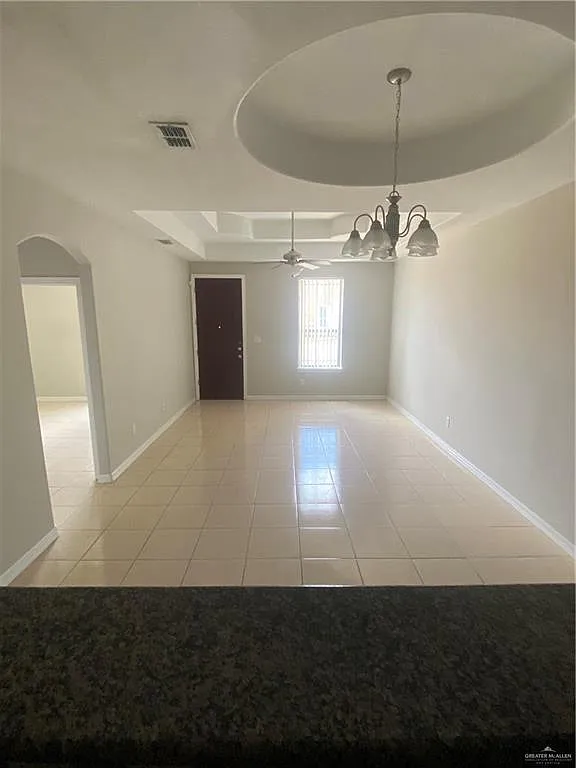 2 bed, 4.0 bath, 988 sqft, $950 — Photo 2