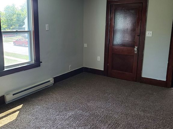 5th image of 1026 W 17th St
