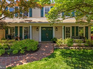 9716 Bunchberry Pl, Vienna, VA 22181