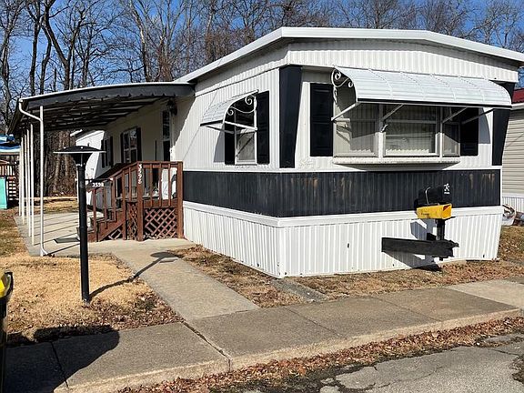 2nd image of 3598 Iris Ave