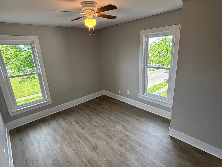 284 E 3rd St #284 — Photo 6
