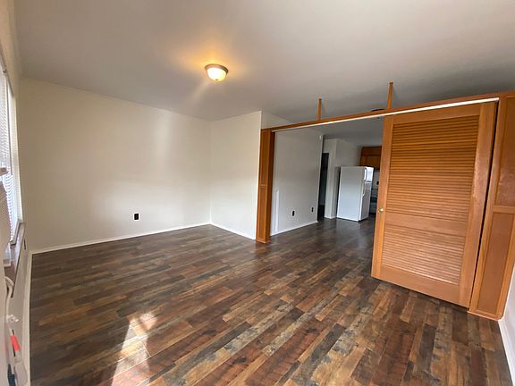 3rd image of 540-544 2nd St #542