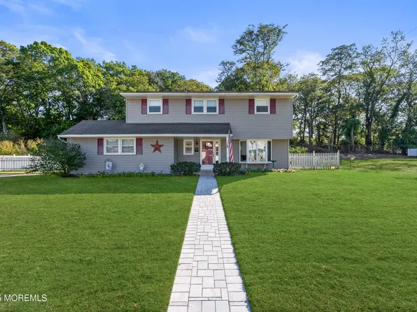 23 Barbara Lane, Oakhurst, NJ 07755