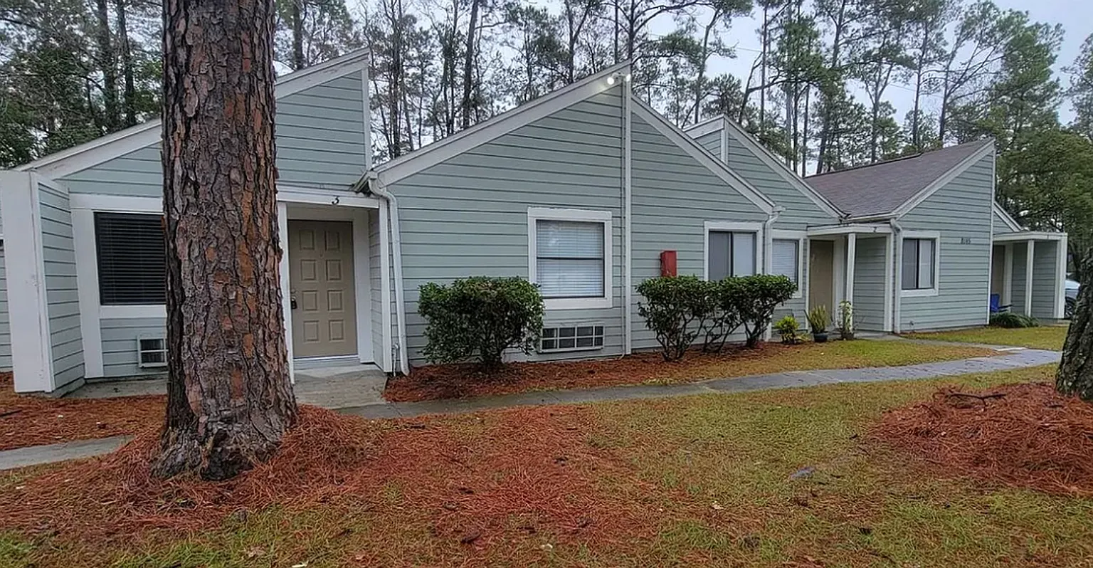 Villa Pines at Baymeadows! — Photo 1