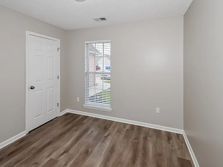 6306 Magnolia Lakes Dr — Photo 14