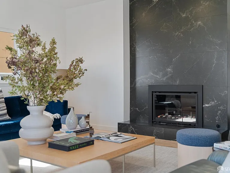 628 Los Palmos Dr — Photo 34