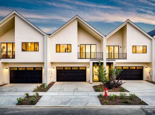 10117 W Southerland Dr, Boise, ID 83709