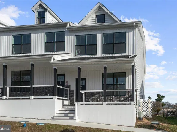 409 A South St, Phoenixville, PA 19460