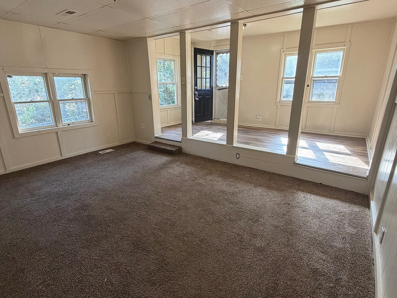 2 bed, 921 sqft, $1,100 — Photo 2