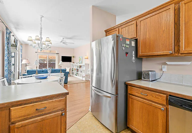 3928 Bentley Dr NE — Photo 6