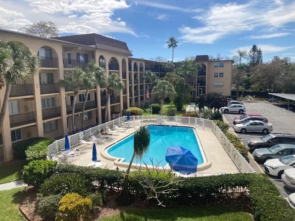 2525 W Bay Dr APT A30, Belleair Bluffs, FL 33770