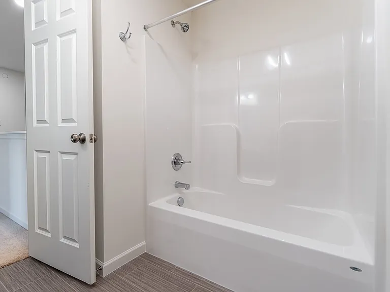 7869 Oak Brook Dr — Photo 24