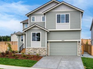 2110 SW Robertson Dr, Oak Harbor, WA