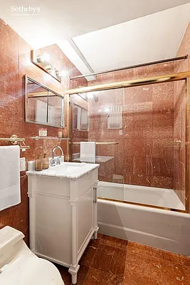 Rented by Sotheby's International Realty | media 10