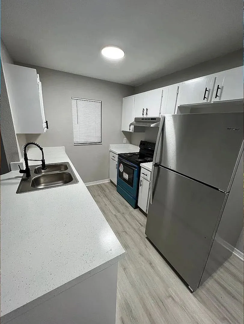 1 bed, 1.0 bath, 760 sqft, $1,150 — Photo 3