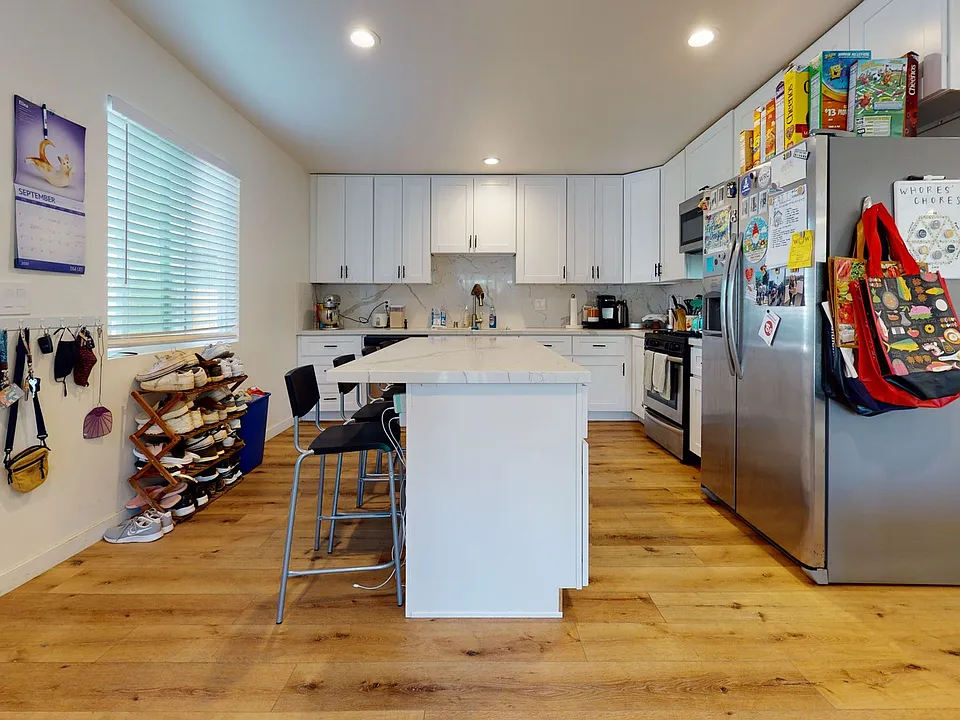 5630 Dorothy Dr
