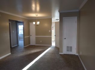 327-329 Branders Bridge Rd, Colonial Heights, VA 23834