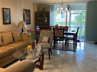 8345 Sunrise Lakes Blvd APT 110, Sunrise, FL 33322