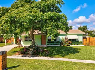 1609 Nanette Ct, Lake Worth, FL 33461