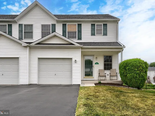 215 Meadow Ln, Harrisburg, PA 17112