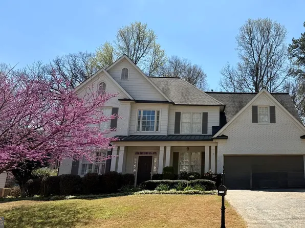 2095 Darien Park Dr, Roswell, GA 30076