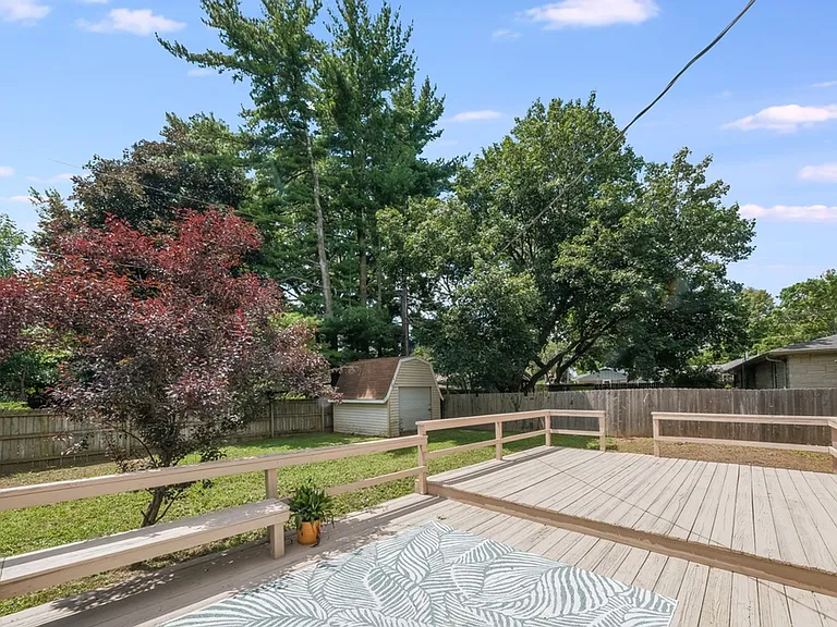 615 Breen Dr — Photo 22
