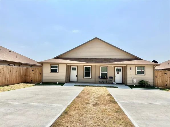 127 S Bend Ct #B, Willis, TX 77378