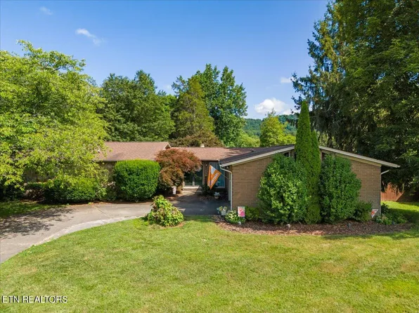 7210 Imperial Dr, Knoxville, TN 37918