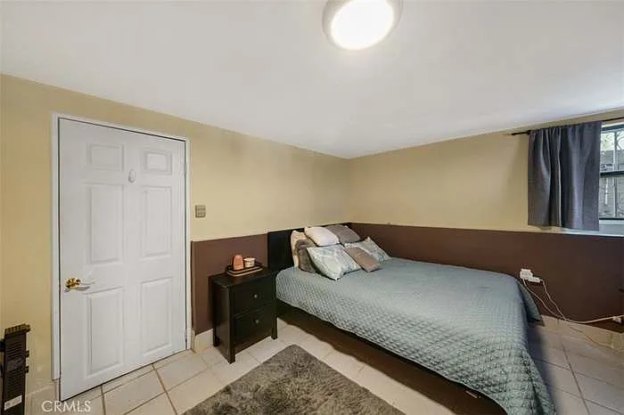 College View Pl — Photo 2
