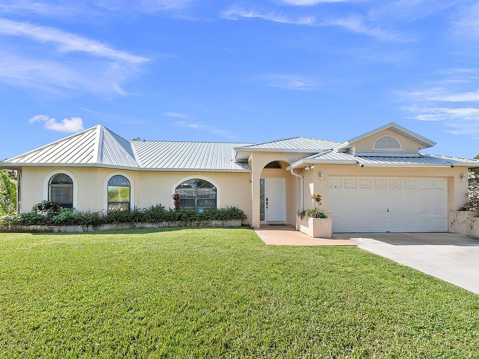 1st image of 458 SW Lucero Drive