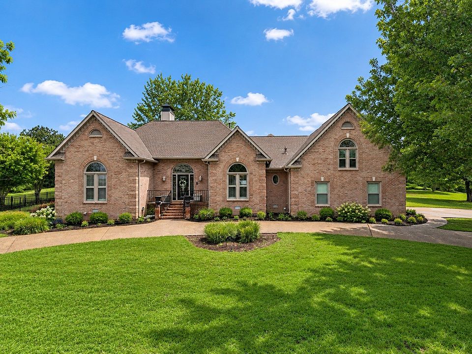 1st image of 601 Ward Cir
