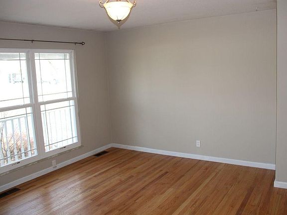 2nd image of 11928 Honey Hill Dr