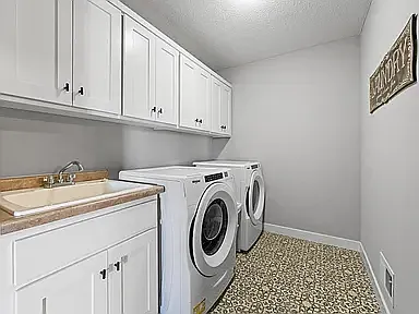 7341 Kalland Cir NE — Photo 17